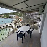 Apartments Marinko