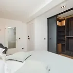 Insula Luxury Apartment