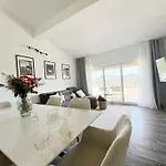 Antoni Apartment