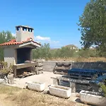Apartment With A Pool Mountainview Near The Sea!