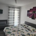 Oleander Apartment 2 In Pakostane