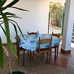 Wohnung Am Meer, Sonnig Und Mit Meerblick