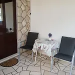 Studio Apartment Dragana