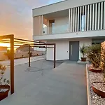 New! Villa With Heated Pool In Cavtat