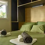 E&L Mobile Home