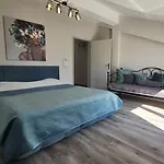 Adria Apartments And Rooms