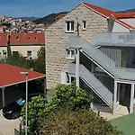 Apartment Nea