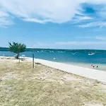 3 Bedroom Apartment With Seaview - 3Min From The Beach