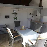 Apartment Schwarz In Petrcane IV