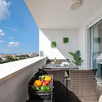 Zadar Urban Seaside Apartment