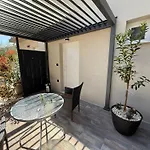 Sara Residence