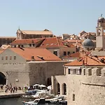 Apartman Roseta