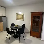 Apartments Tomas