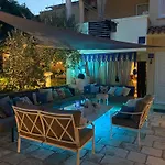 Secret Garden Apartment