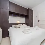 4B Apartments
