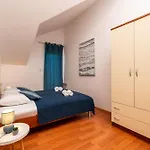 Sunset Horizon Apartment