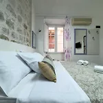 Cozy Studio Lucic 1 I 2