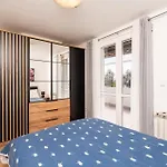 Cozy Apartment In Dubrovnik With House Sea View