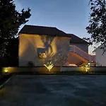 Apartments By The Sea Starigrad, Paklenica - 6621