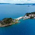 Apartments With A Parking Space Savar, Dugi Otok - 8127