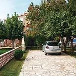 Beautiful Apartment In Privlaka With Kitchen