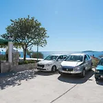 Gorgeous Home In Orebic With Wifi