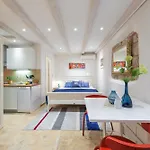 Apartment Neva
