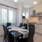Pet Friendly Home In Pridraga With Wifi