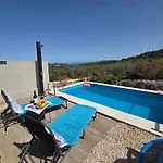 4 Star Duplex Apartment 