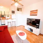 Demass Apartment - Cozy, Free Parking And Wifi