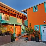 Mexicana Apartment Pink