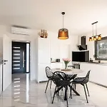 Beautiful Home In Lumbarda