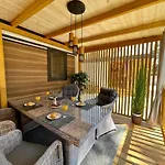 Mobile Home Pallas
