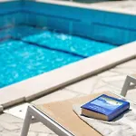 House Arkulin By Villas Guide