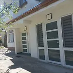 Rooms & Apartment Hegic