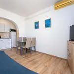 2 Bedroom Beautiful Apartment In Posedarje