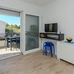 1 Bedroom Awesome Apartment In Vir
