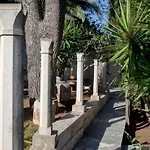 Villa Nada - Unique And Artistic