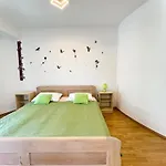 Apartments Elvira