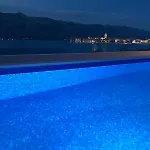 Luxury Beachfront Apartment With Private Pool, Vinjerac