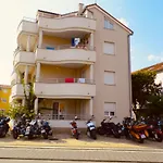 Apartmani Angelina Jolie