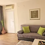 Apartment Bakus