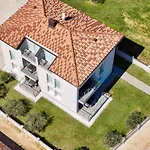 Apartments Villa Navi