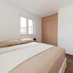 Apartments 23 And 25 With Free Private Parking