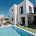 Villa Rd Mandre - Private Paradise With Pool & Beautiful Garden