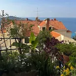 Charming Apartment With Terrace And Old Town View