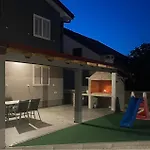 Nice Home In Privlaka With Kitchen