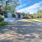 Holiday Home Olive Hill