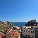 Cozy Studio With Sea And Old Town View