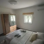 85M2 Silence And Near To Sea